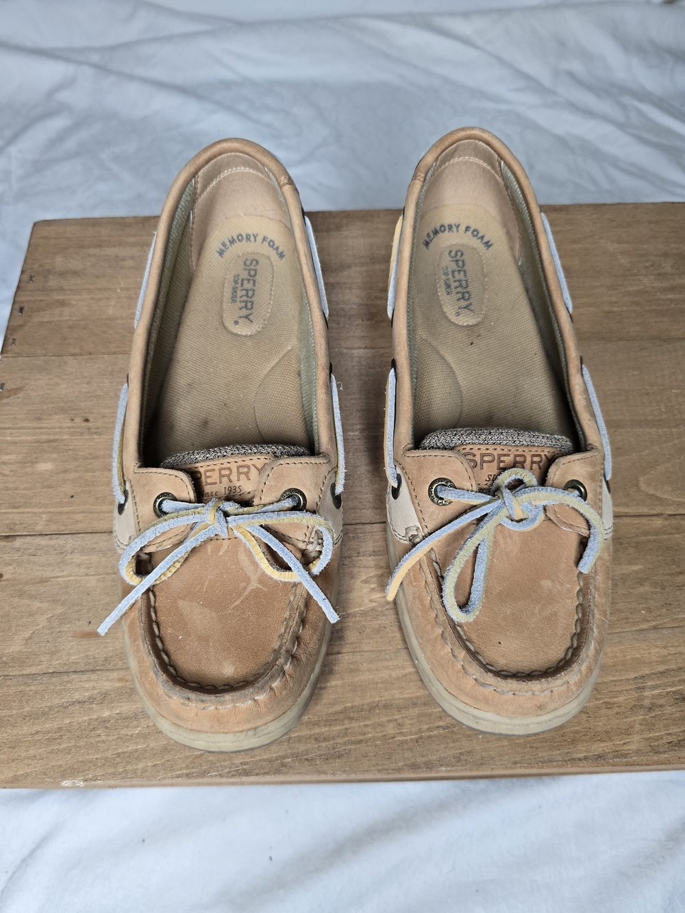 Sperry Women’s Tan Leather Boat Shoes - Memory Foam